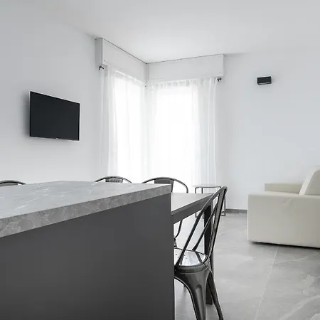 Du Lac 1 Apartment *