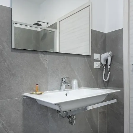 Du Lac 1 Apartment Desenzano del Garda